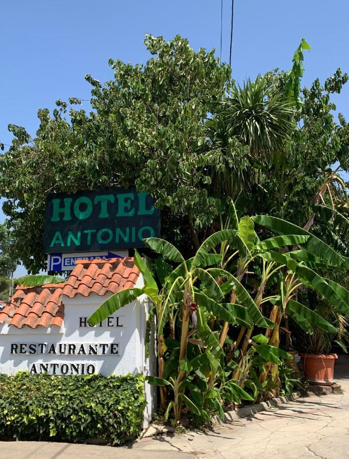 Hotel Antonio Conil Conil De La Frontera Eksteriør bilde